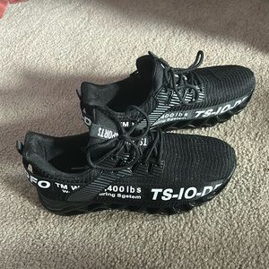 Workout shoes, black and white, never used